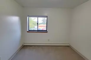 122 Spring St, River Falls, WI 54022 - Photo 12