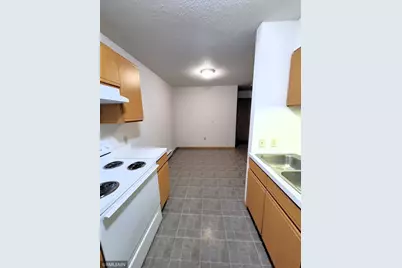 560 Spring Street #E5, Somerset, WI 54025 - Photo 8