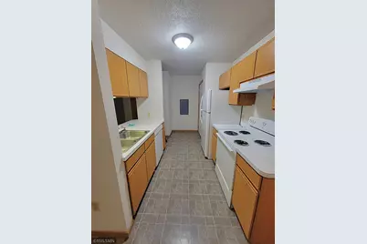 560 Spring Street #E5, Somerset, WI 54025 - Photo 6