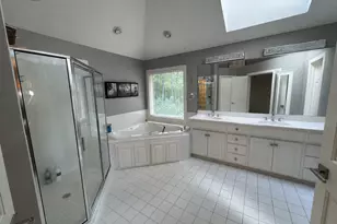 5536 Bristol Ln, Minnetonka, MN 55343 - Photo 6