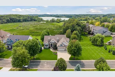 2185 Gallery Court, Victoria, MN 55386 - Photo 2