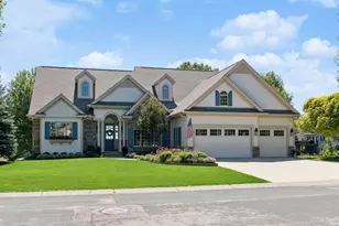 2185 Gallery Ct, Victoria, MN 55386 - Photo 1