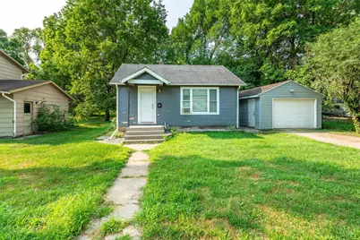 211 W Channing Avenue, Fergus Falls, MN 56537 - Photo 2