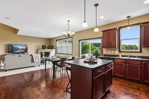 1232 Vernon Dr, Carver, MN 55315 - Photo 4