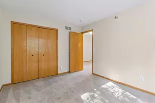 8271 Kimball Dr, Eden Prairie, MN 55347 - Photo 20