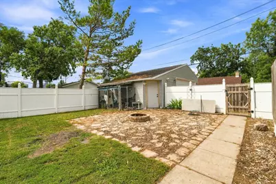 413 8th Street N, Breckenridge, MN 56520 - Photo 98