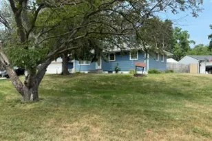 6132 Edgewood Ave, Woodbury, MN 55125 - Photo 2