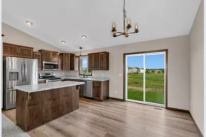 801 Prateria, Avon, MN 56310 - Photo 6
