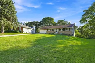 604 23rd St NE, Rochester, MN 55906 - Photo 2