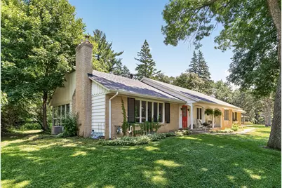 4730 Fairhills Road E, Minnetonka, MN 55345 - Photo 2