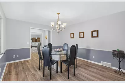 4730 Fairhills Road E, Minnetonka, MN 55345 - Photo 18
