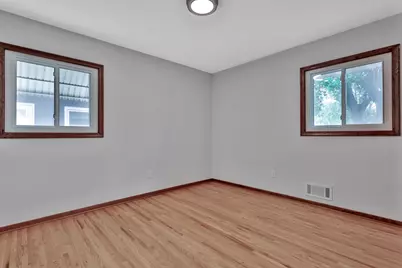 1017 Livingston Avenue, West Saint Paul, MN 55118 - Photo 32