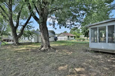 1017 Livingston Avenue, West Saint Paul, MN 55118 - Photo 8