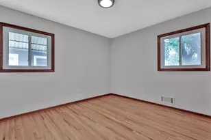 1017 Livingston Ave, West Saint Paul, MN 55118 - Photo 22