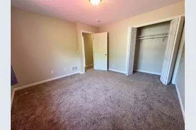 243 Winifred Street E, Saint Paul, MN 55107 - Photo 16