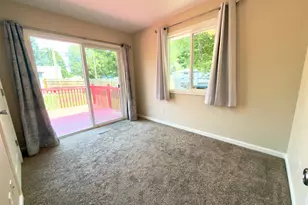 243 Winifred St E, Saint Paul, MN 55107 - Photo 18
