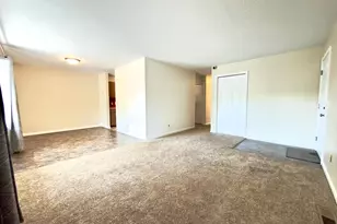 243 Winifred St E, Saint Paul, MN 55107 - Photo 6