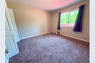 243 Winifred Street E, Saint Paul, MN 55107 - Photo 14