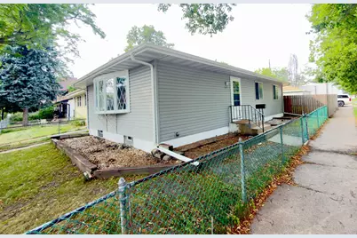 243 Winifred Street E, Saint Paul, MN 55107 - Photo 2