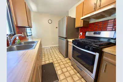 243 Winifred Street E, Saint Paul, MN 55107 - Photo 12