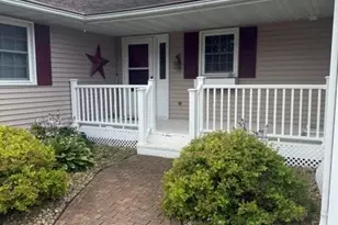 1717 Canary Dr, Albert Lea, MN 56007 - Photo 2
