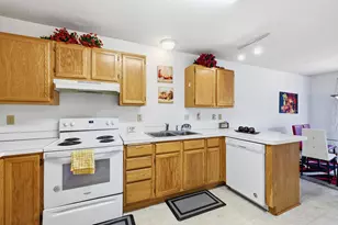 1870 Donegal Dr, Woodbury, MN 55125 - Photo 14