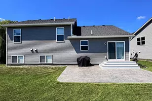 1515 Raymond Dr, Waconia, MN 55387 - Photo 10