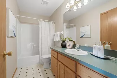 1039 Heather Drive, Woodbury, MN 55129 - Photo 22