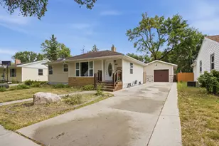 2013 7th St N, Fargo, ND 58102 - Photo 2