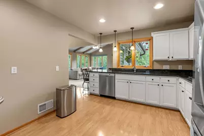 2821 Saddlebrooke Circle, Minnetonka, MN 55305 - Photo 16