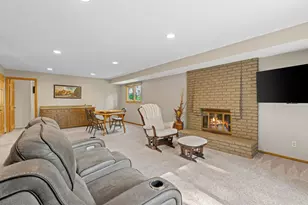 2821 Saddlebrooke Cir, Minnetonka, MN 55305 - Photo 54
