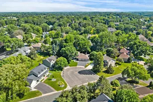 15393 Shadow Creek Rd, Maple Grove, MN 55311 - Photo 2