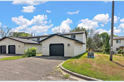 7747 89th Avenue N, Brooklyn Park, MN 55445 - Photo 4