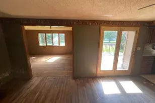 2310 4th Dr SW, Austin, MN 55912 - Photo 8