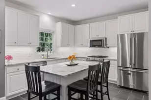 2710 Itasca Ave S, Saint Mary's Point, MN 55043 - Photo 6
