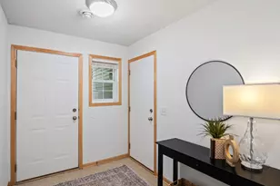 4980 Garland Ct N, Plymouth, MN 55446 - Photo 4