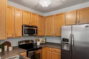 4980 Garland Ct N, Plymouth, MN 55446 - Photo 10