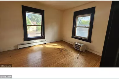 1052 Ross Avenue, Saint Paul, MN 55106 - Photo 2