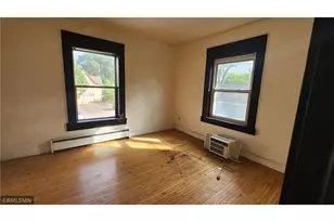1052 Ross Ave, Saint Paul, MN 55106 - Photo 2