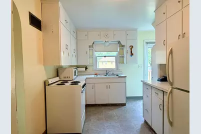 217 Iowa Avenue, Hoffman, MN 56339 - Photo 2