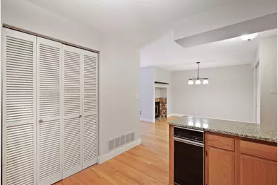 232 W Franklin Avenue #206, Minneapolis, MN 55404 - Photo 8