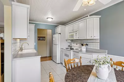 2700 Oxford Street N #140, Roseville, MN 55113 - Photo 10