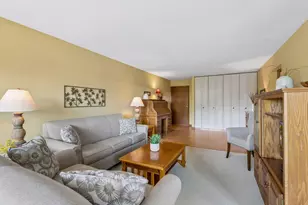 2700 Oxford St N, Roseville, MN 55113 - Photo 4