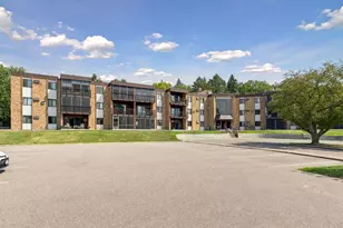 2700 Oxford St N, Roseville, MN 55113 - Photo 26