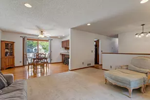 4263 Sun Cliff Rd, Eagan, MN 55122 - Photo 8