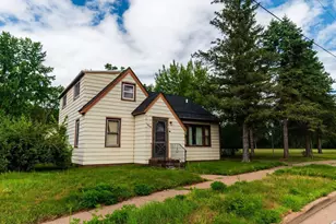 1520 9th St, Eau Claire, WI 54703 - Photo 1