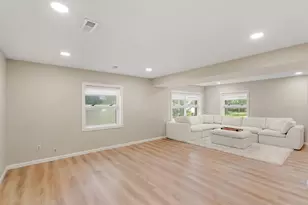 1351 Hillcrest Dr NE, Fridley, MN 55432 - Photo 16