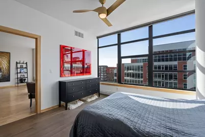 215 10th Avenue S #703, Minneapolis, MN 55415 - Photo 16