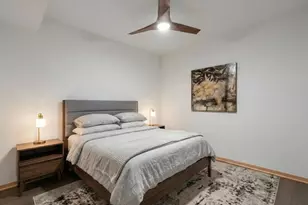 215 10th Ave S, Minneapolis, MN 55415 - Photo 18