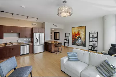 215 10th Avenue S #703, Minneapolis, MN 55415 - Photo 6